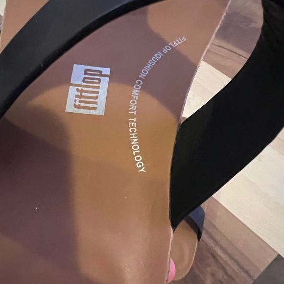 Fitflops Size 8 - Picture 2 of 4